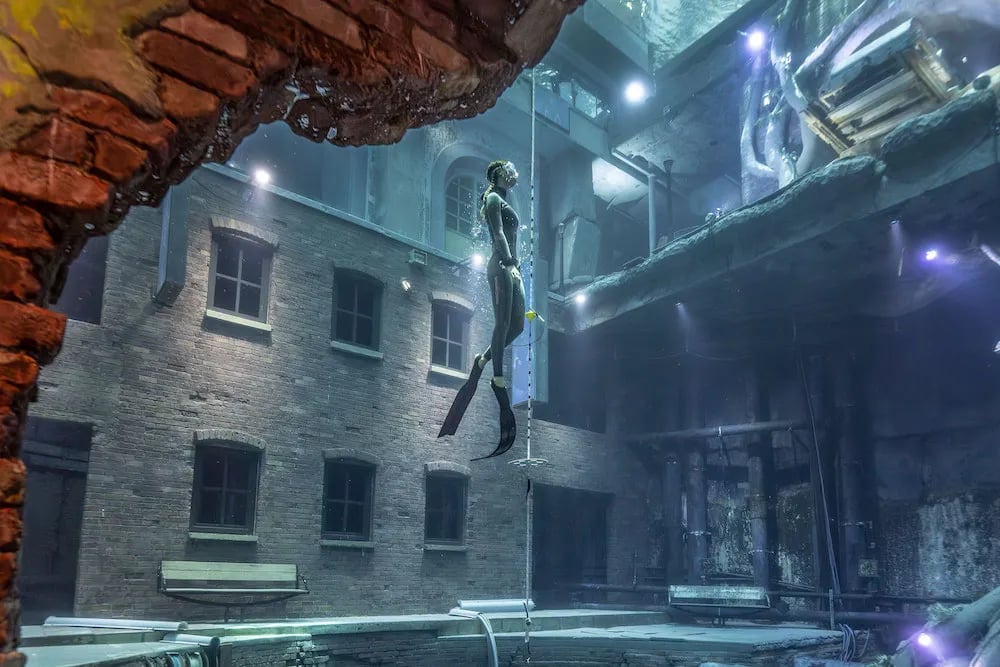 Deep Dive Dubai